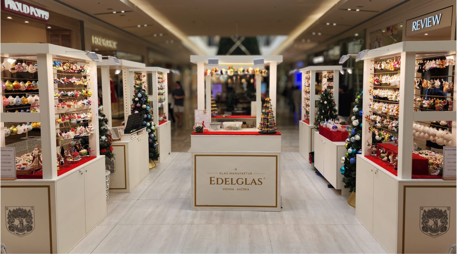Display of Edelglas in a store setting
