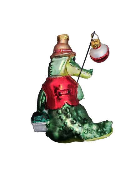 Alligator/Crocodile with Fishing Rod (S)